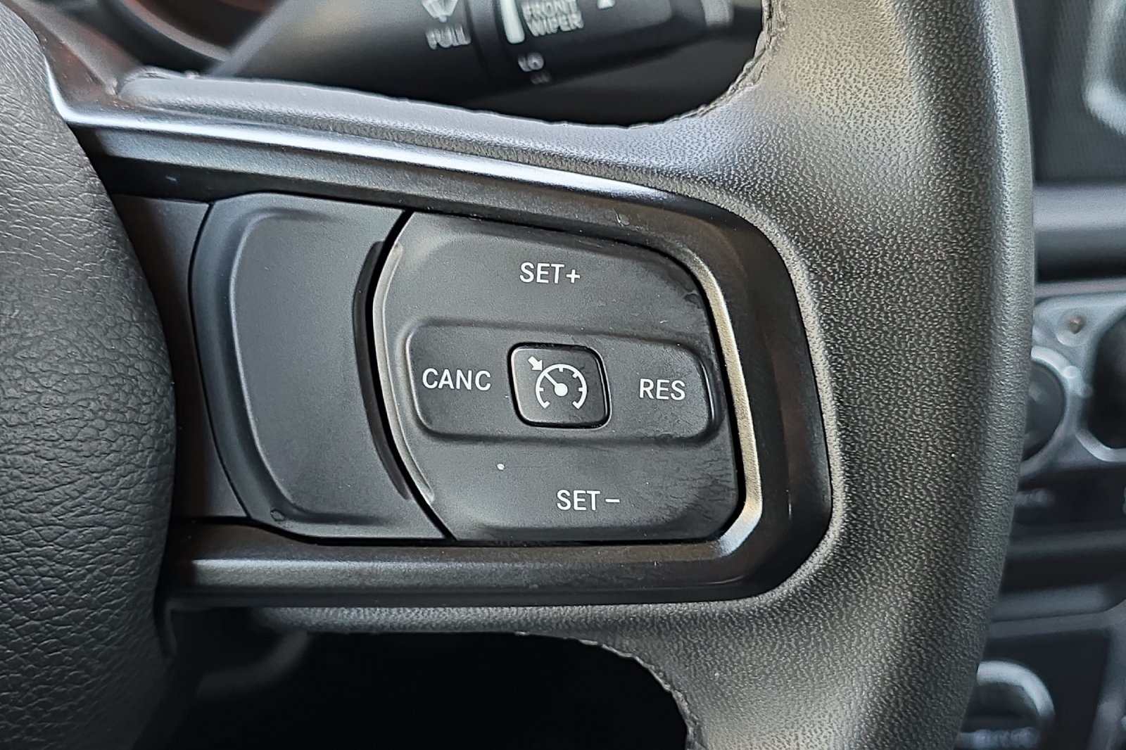 2023 Jeep Gladiator Sport photo 27