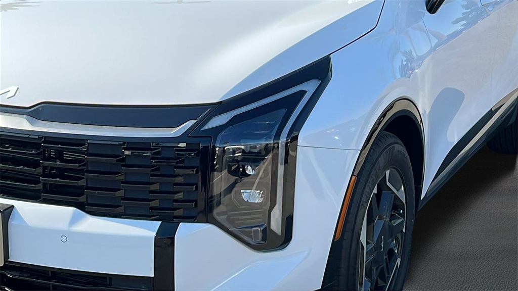 2026 Kia Sportage SX photo 3