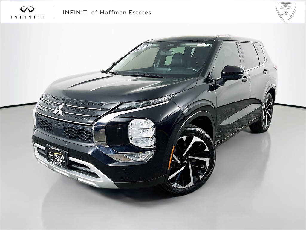 2024 Mitsubishi Outlander SE's photo