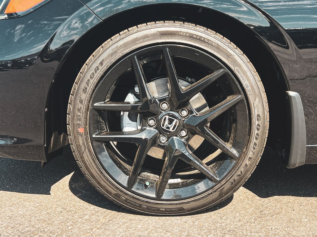 2026 Honda Civic Sport photo 4