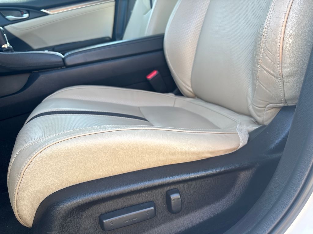 2021 Honda Civic EX-L photo 11