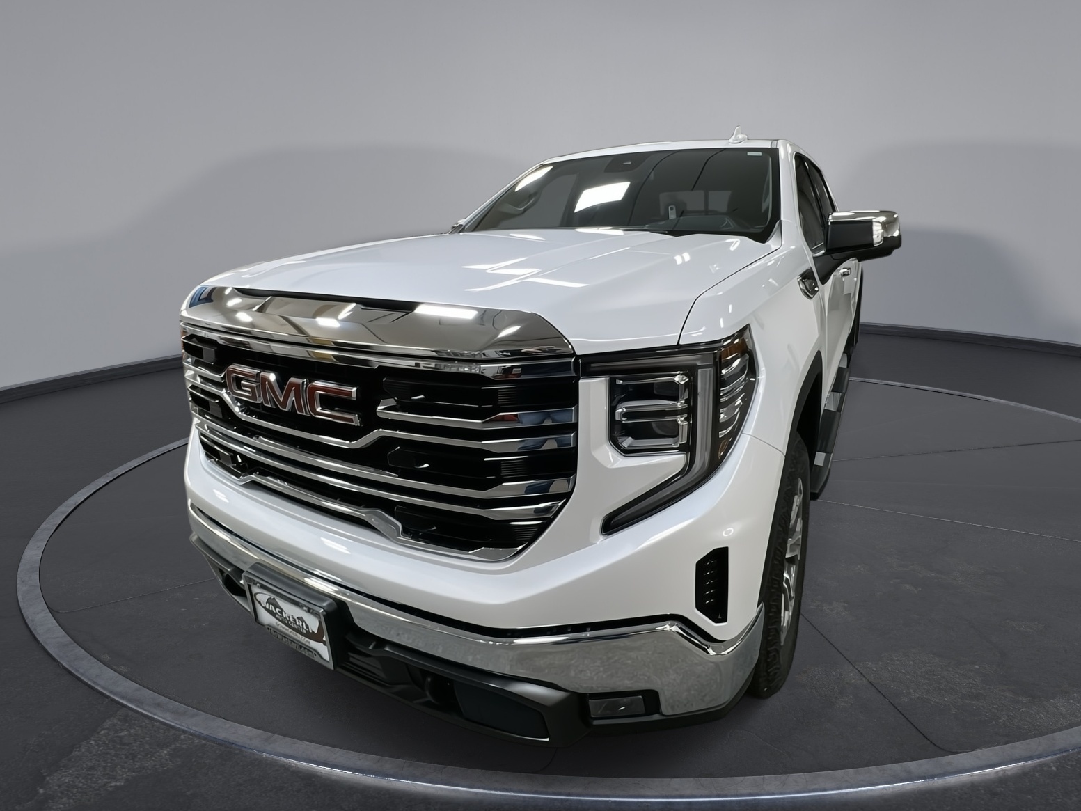 New 2025 White Frost Tricoat GMC SLT image 60