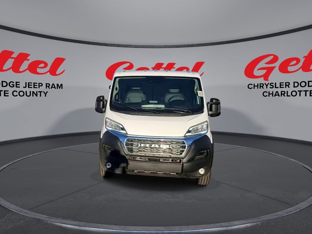 2025 Ram 2500 Base photo 3