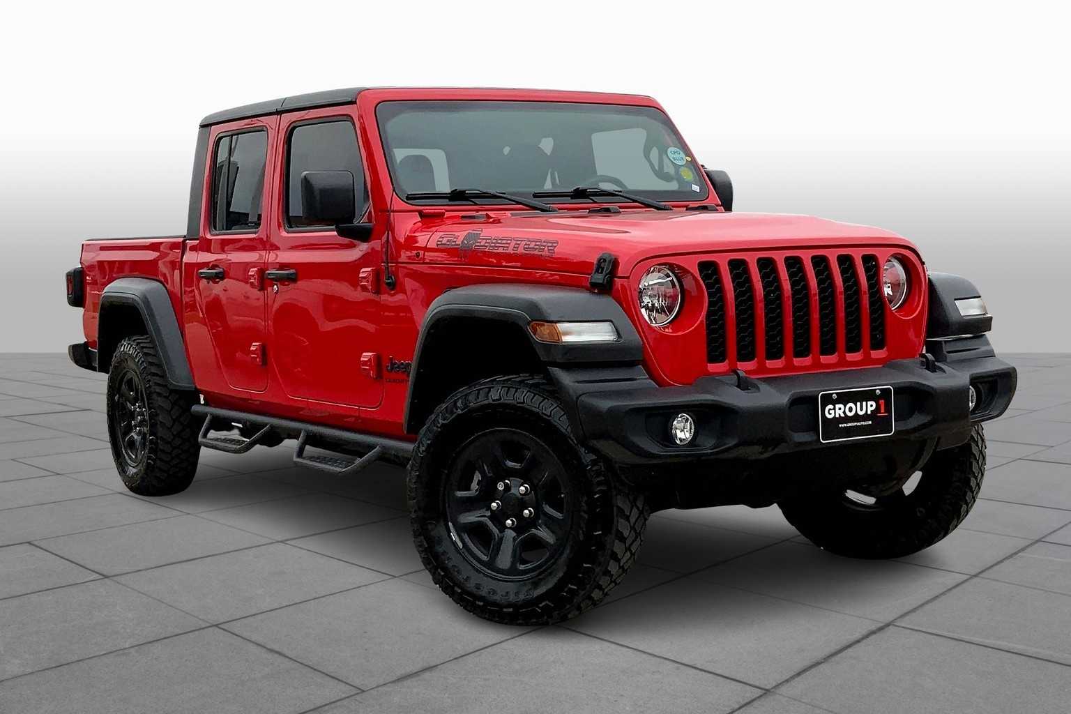 2021 Jeep Gladiator Sport photo 2