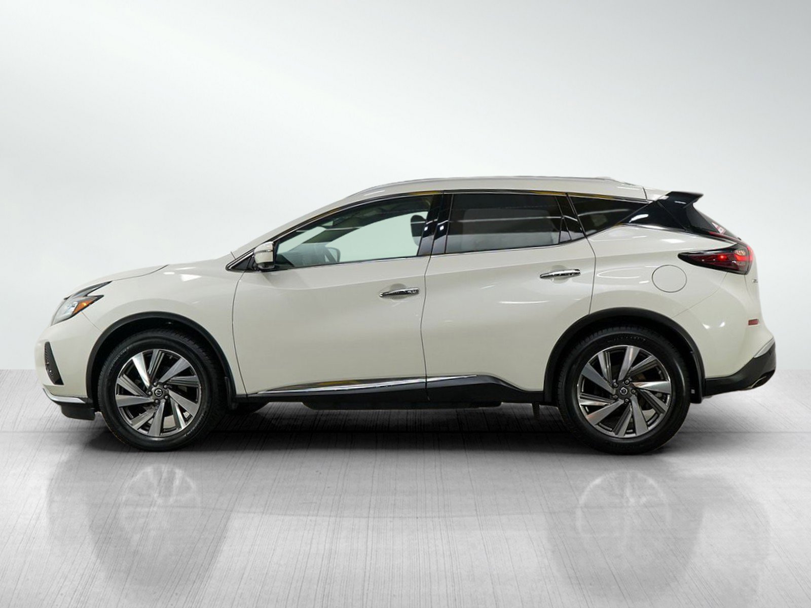 Used 2019 Nissan Murano SL with VIN 5N1AZ2MS4KN107135 for sale in Roseville, Minnesota