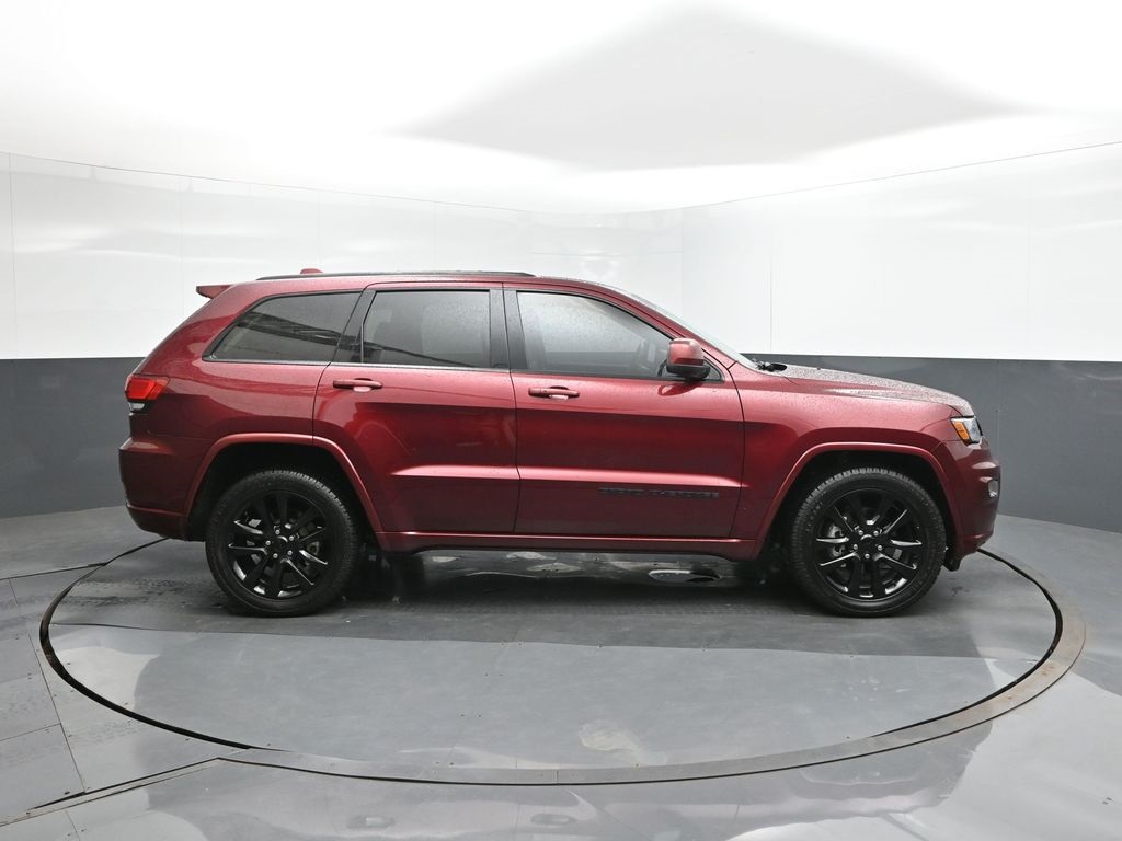 2019 Jeep Grand Cherokee Altitude photo 20