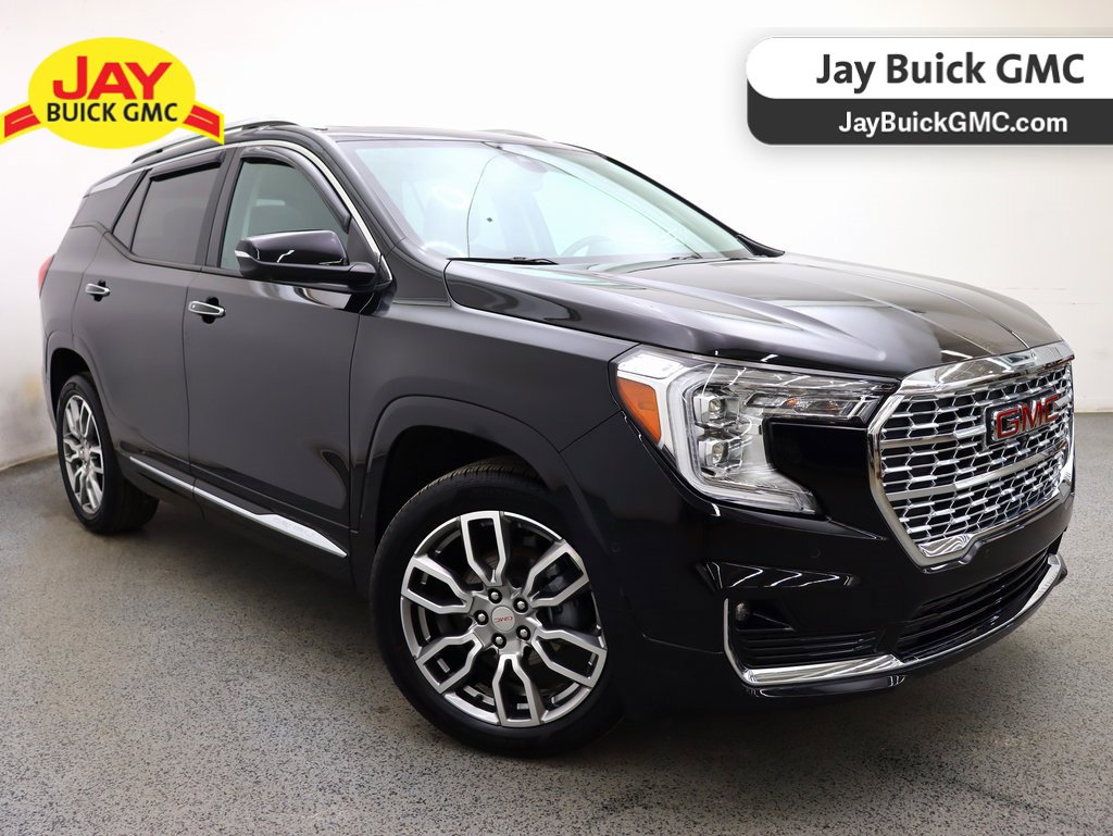 2024 GMC Terrain Denali's photo