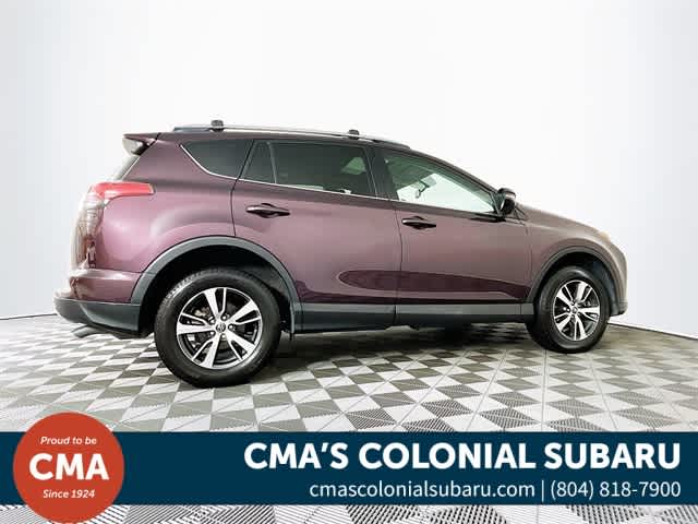 2016 Toyota RAV4 XLE photo 6