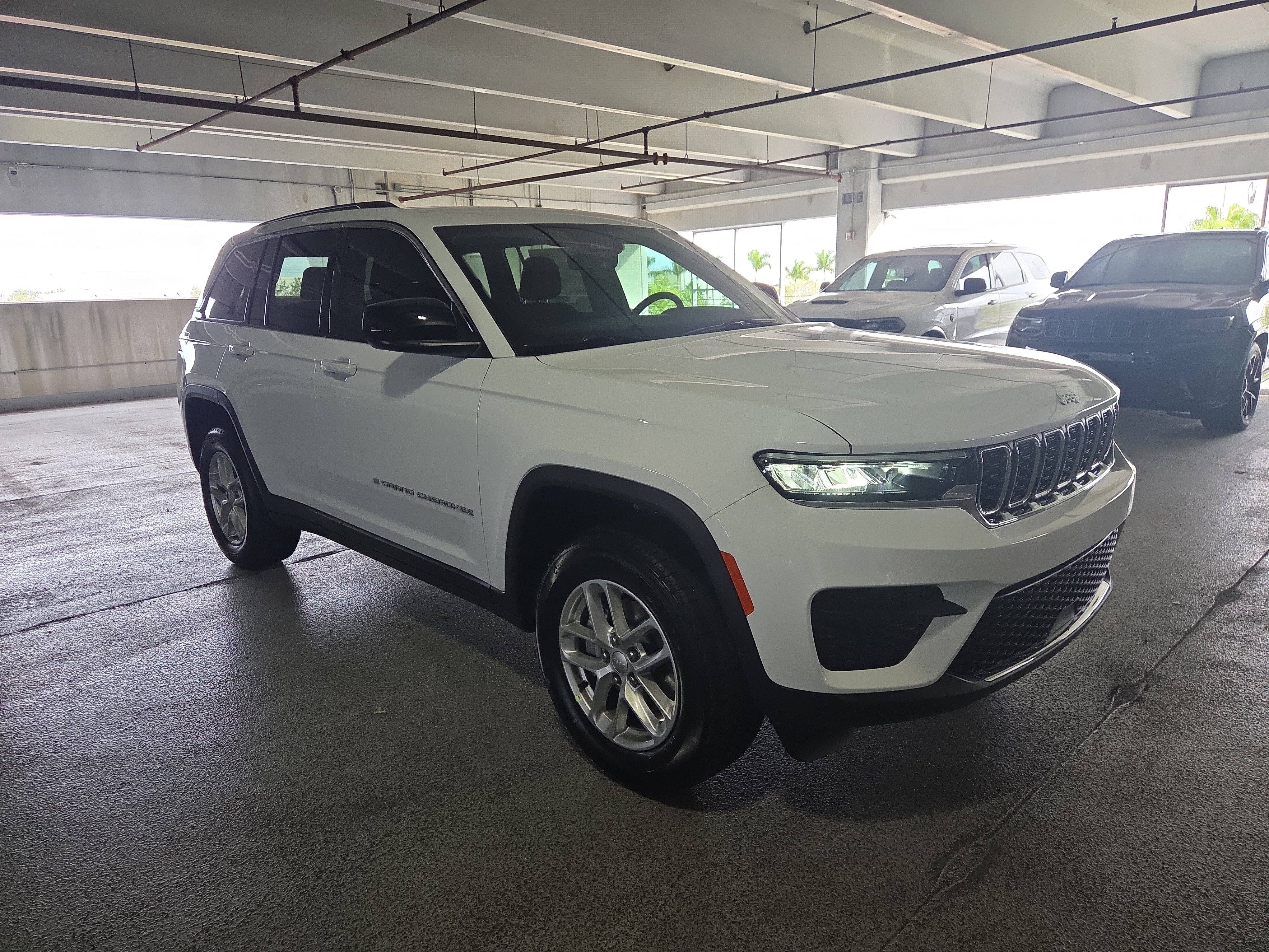 2025 Jeep Grand Cherokee Laredo's photo