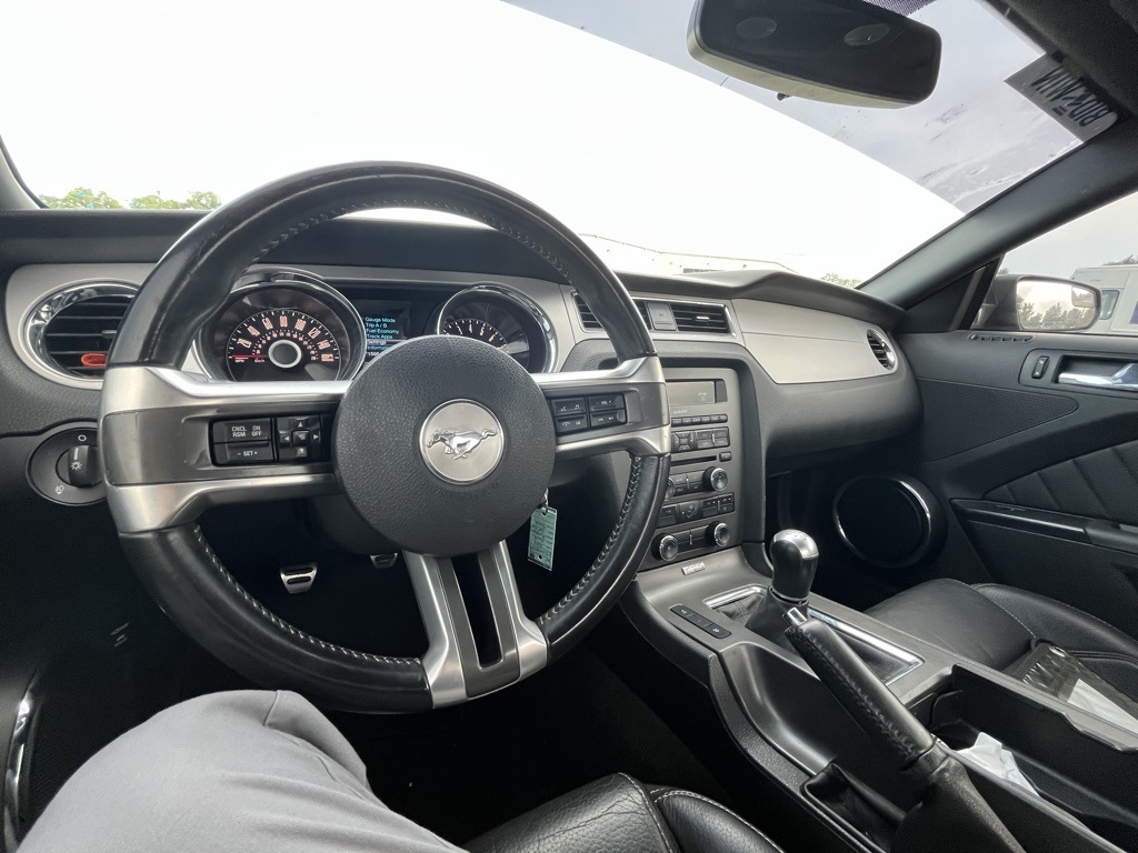 2014 Ford Mustang GT Premium photo 7