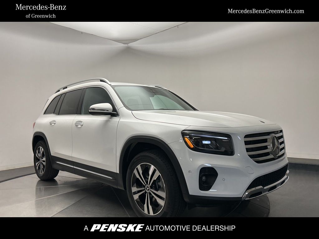 2025 Mercedes-Benz GLB Base's photo