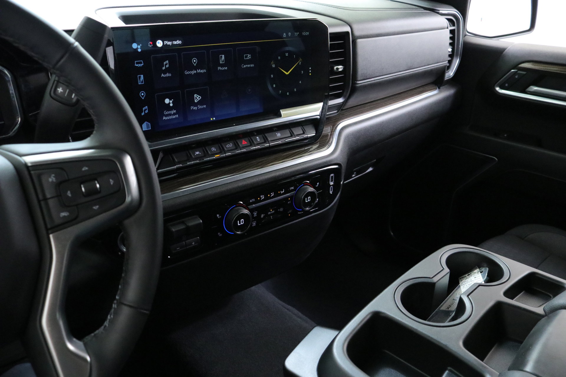 2025 Chevrolet Silverado 1500 LT photo 19