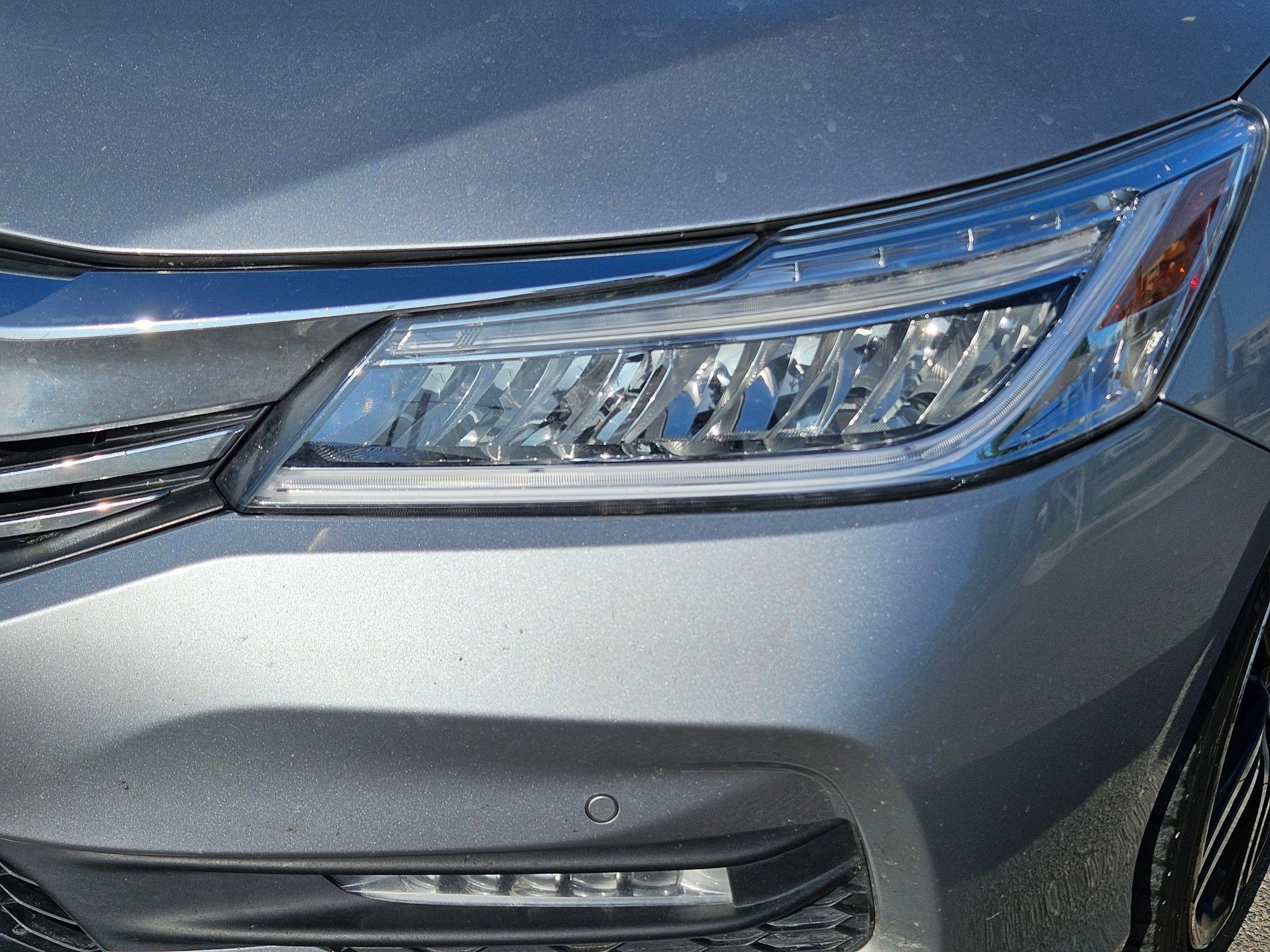 2017 Honda Accord Touring photo 9