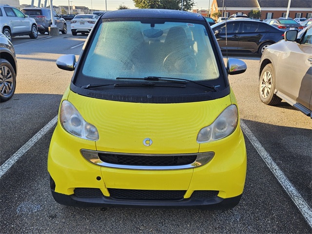 2010 Smart Fortwo photo 2