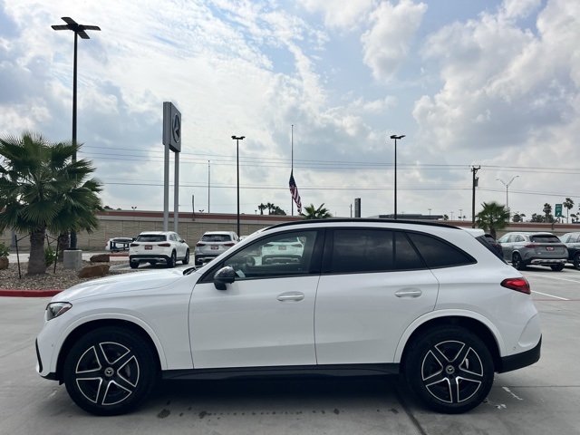 2026 Mercedes Benz GLC 300 photo 4