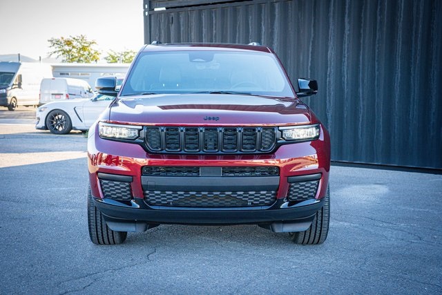 2025 Jeep Grand Cherokee Altitude X photo 3