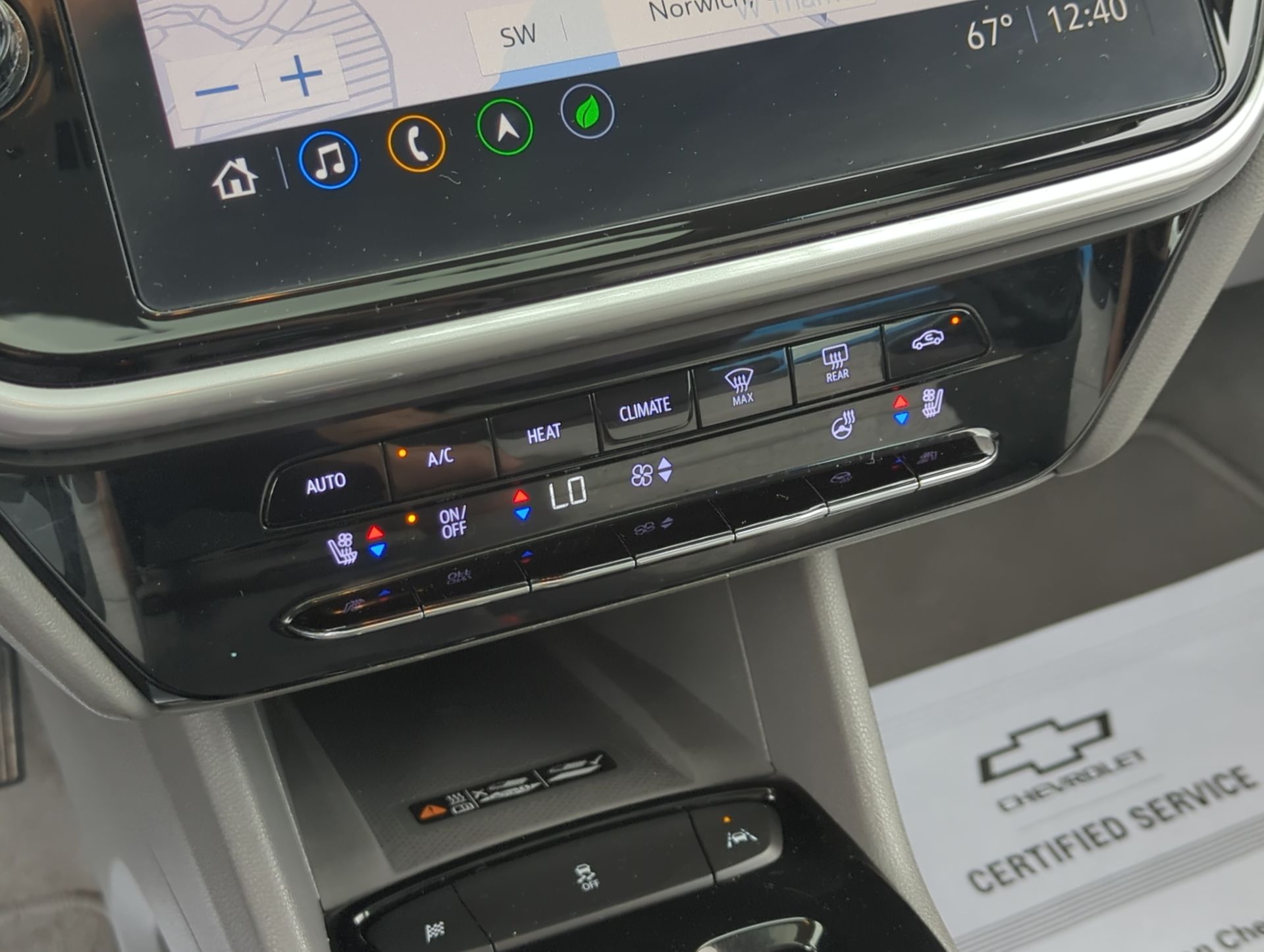 2022 Chevrolet Bolt EUV Premier photo 18