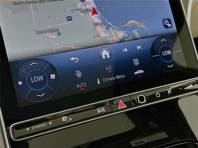 2025 Mercedes Benz C 300 photo 16