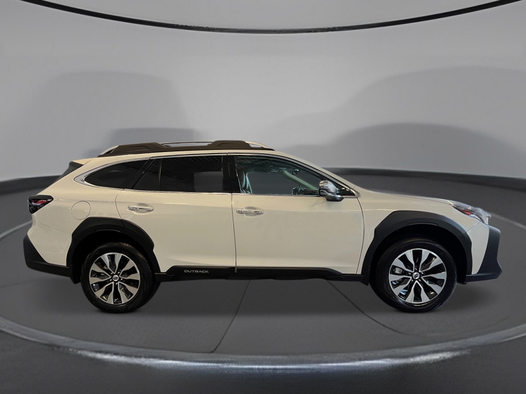 2025 Subaru Outback Touring XT photo 6