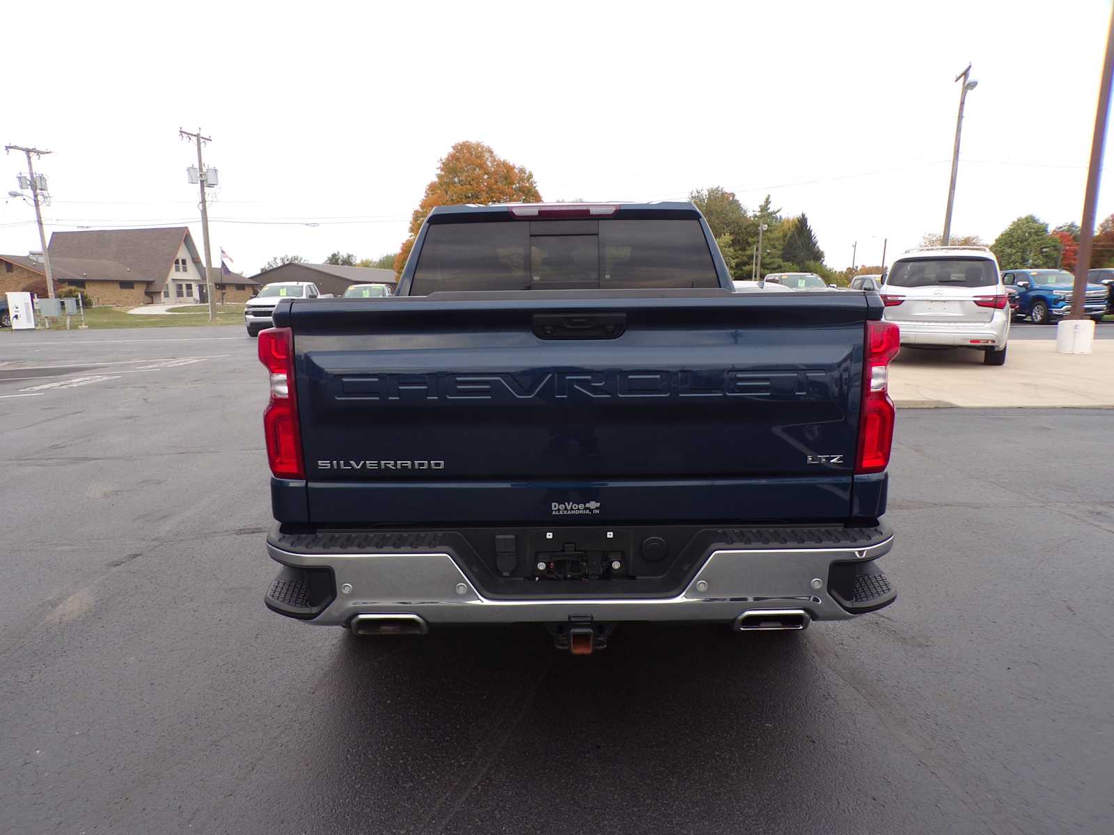 2022 Chevrolet Silverado 1500 LTZ photo 2