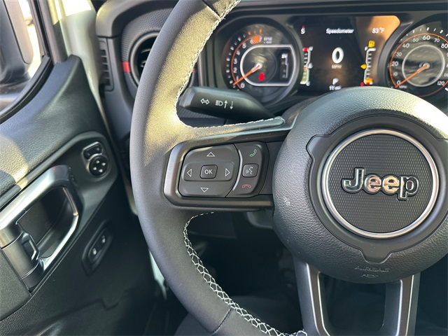 2025 Jeep Wrangler Rubicon photo 35