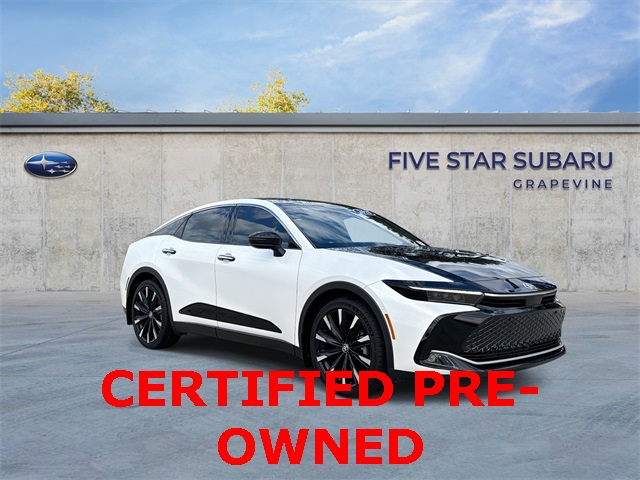 2023 Toyota Crown Platinum's photo