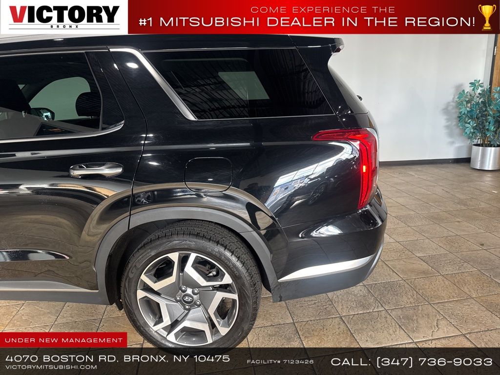 2024 Hyundai Palisade Limited photo 3