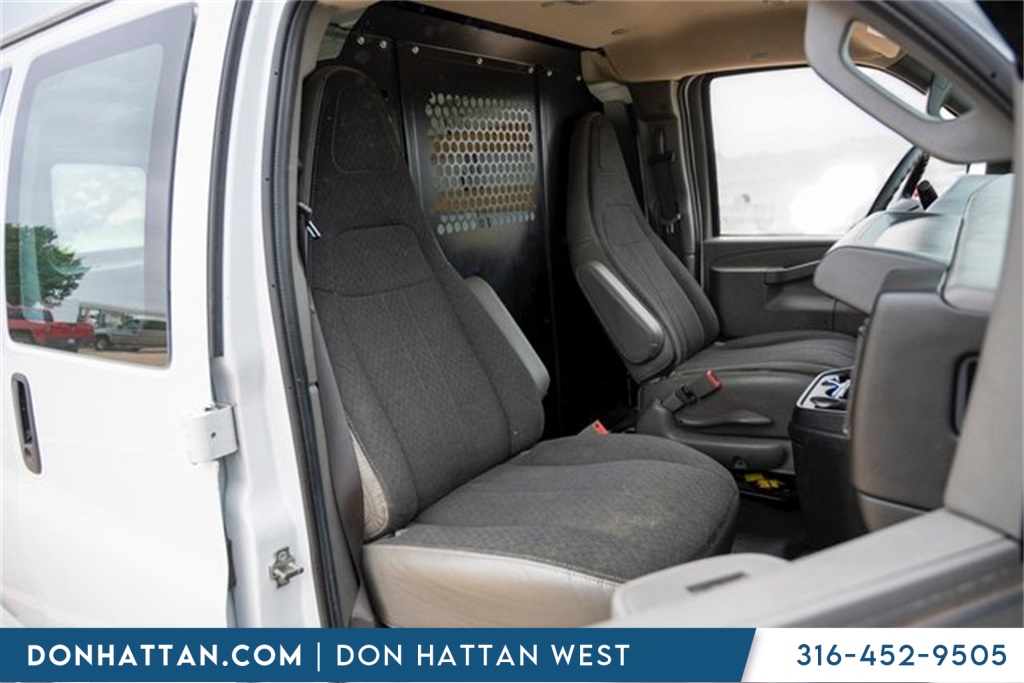 2023 Chevrolet Express 2500 Work Cargo Van photo 21
