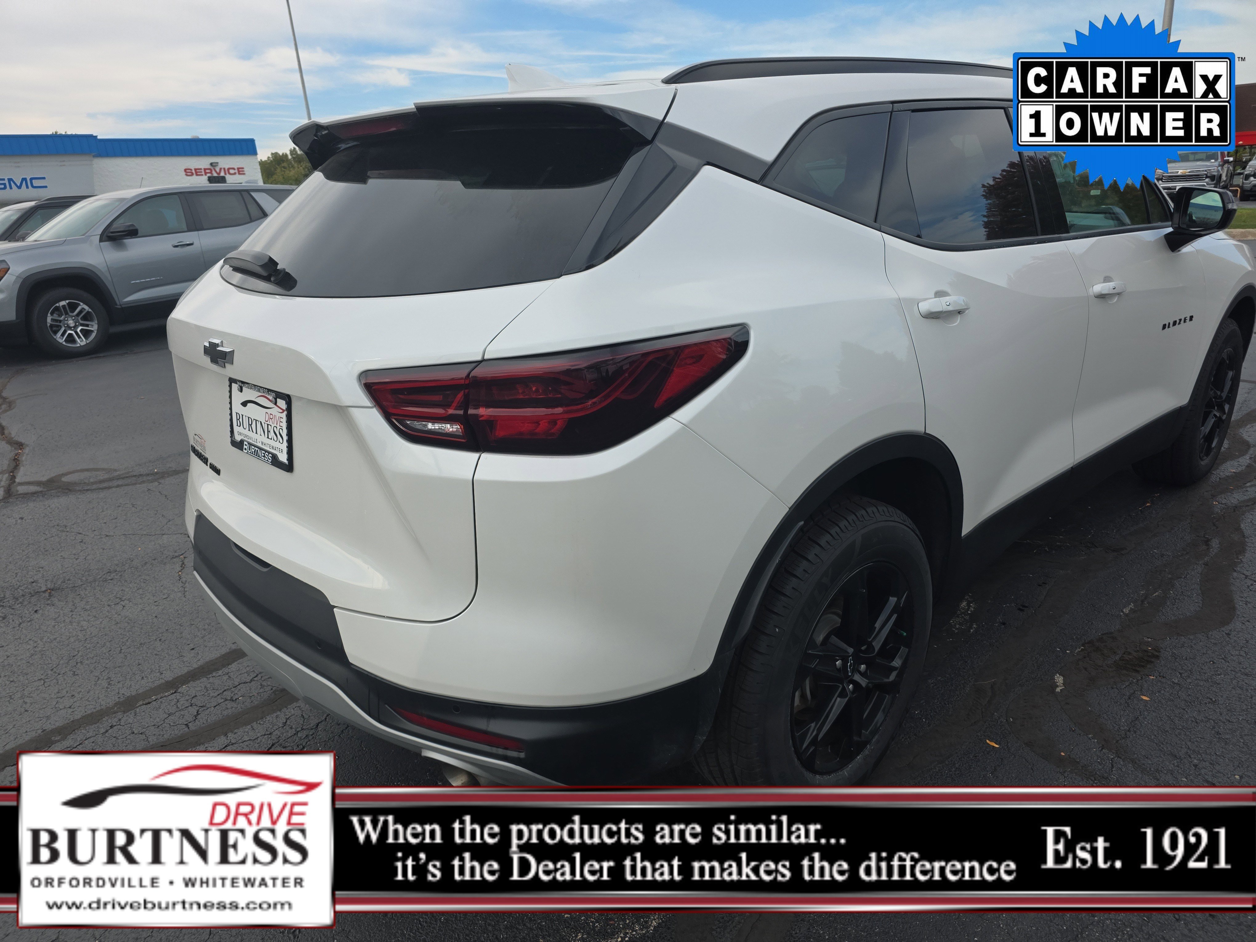 2023 Chevrolet Blazer 3LT photo 2