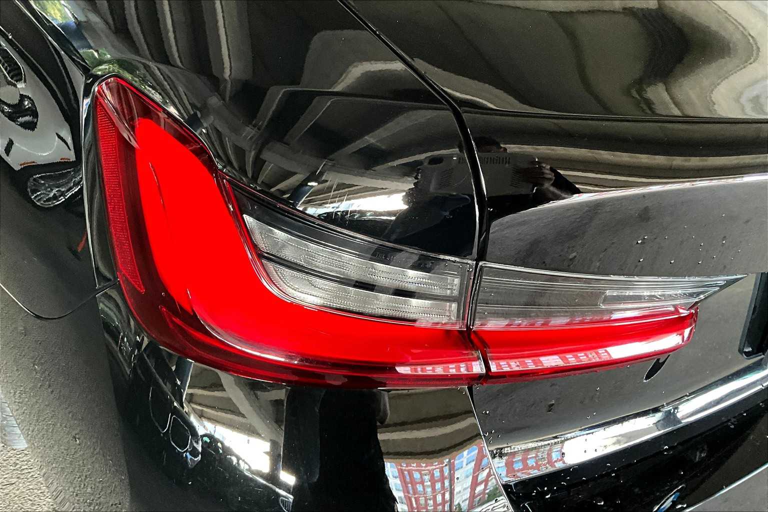 2023 Bmw 330i photo 26