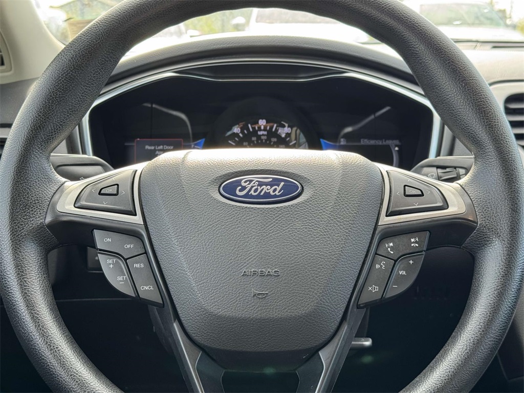 2018 Ford Fusion Hybrid SE photo 17