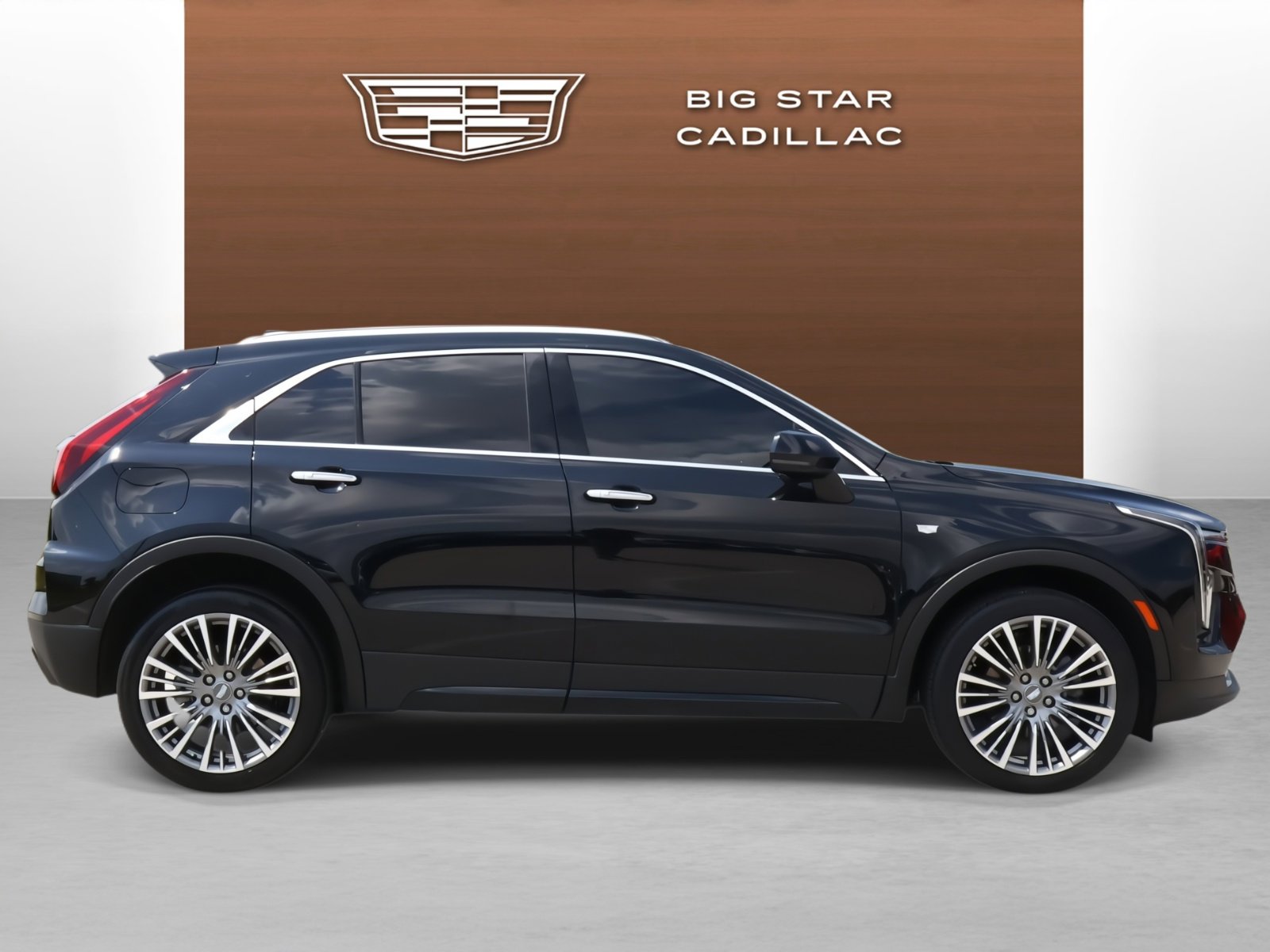 2024 Cadillac XT4 Premium Luxury photo 5