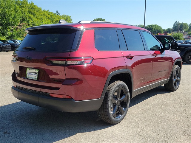 2024 Jeep Grand Cherokee Limited photo 4