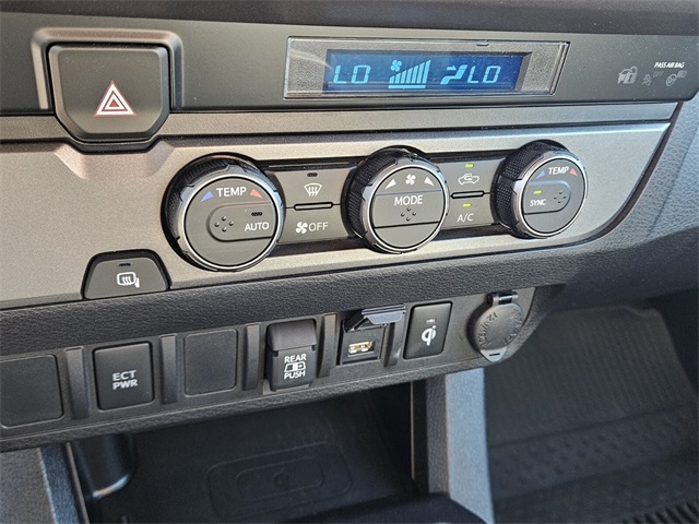 2023 Toyota Tacoma TRD Sport V6 photo 18