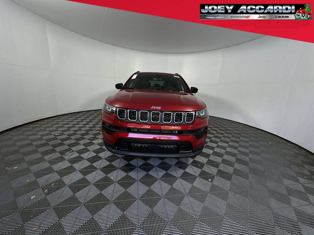 2025 Jeep Compass Latitude photo 3