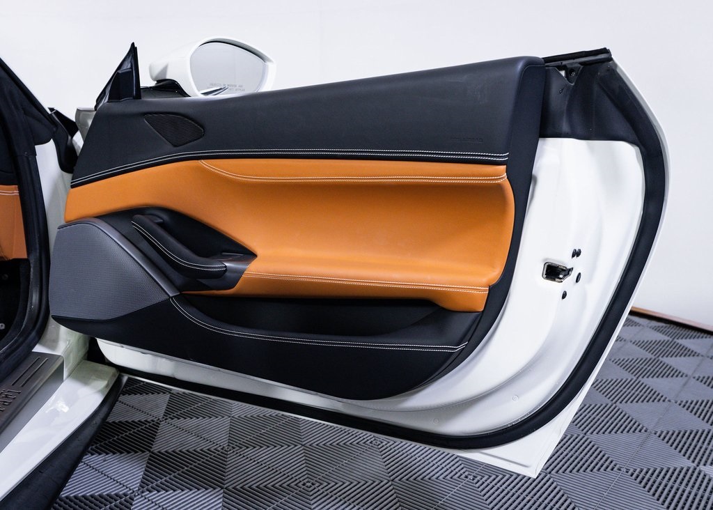 Certified Used 2020 Bianco Avus Ferrari Base image 20