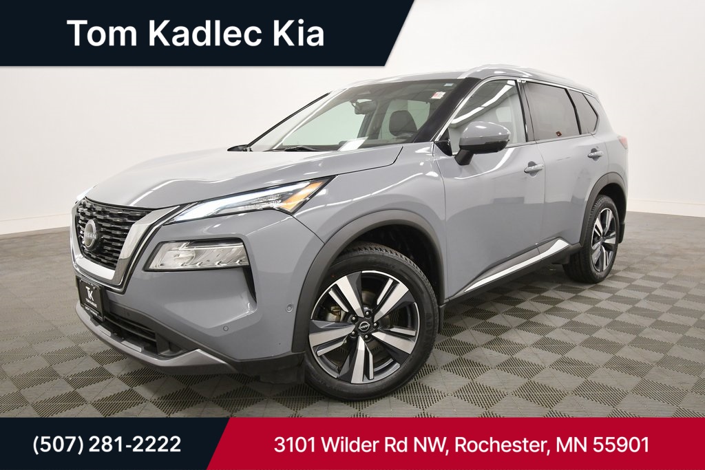 2023 Nissan Rogue SL's photo