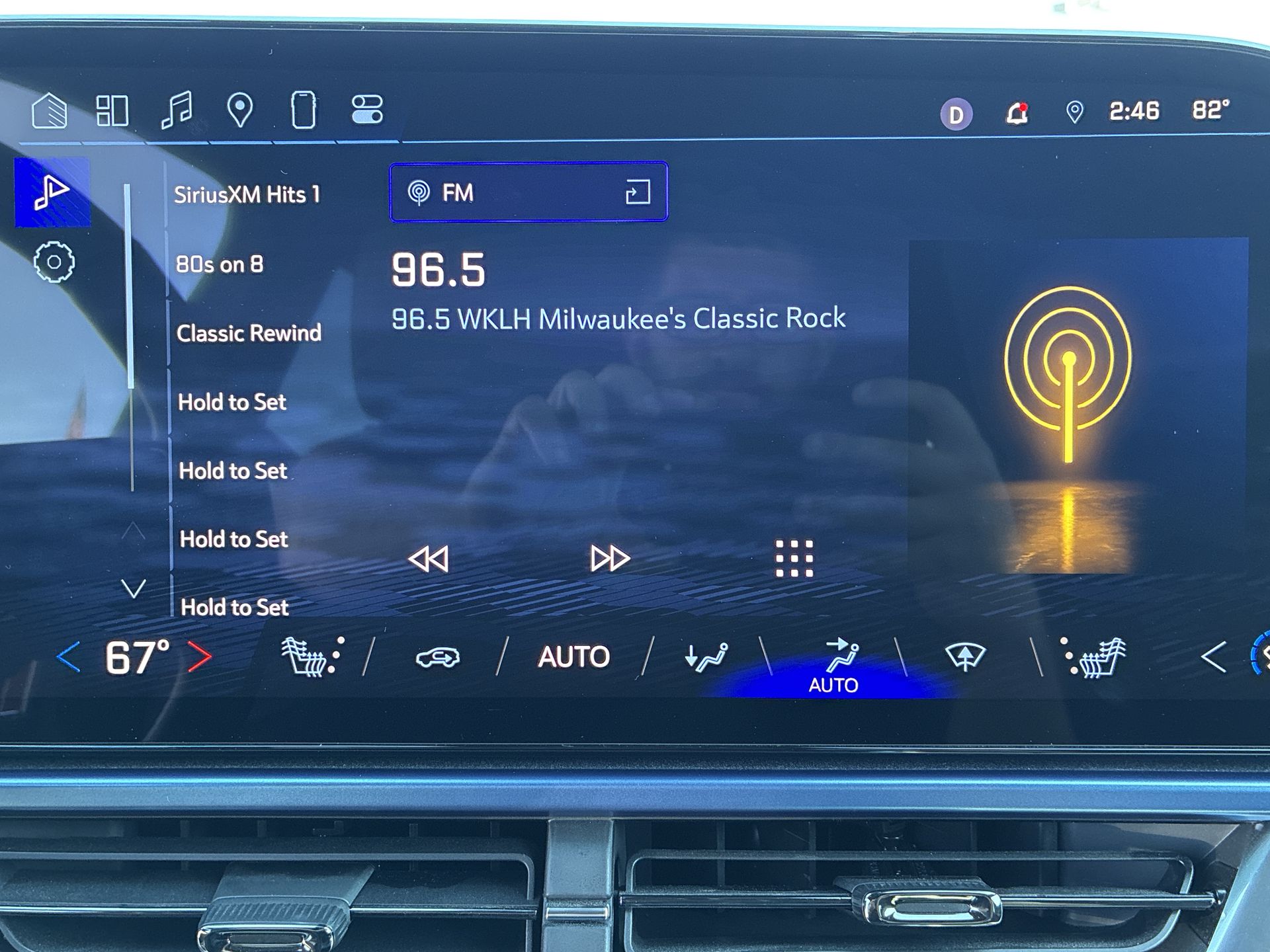 2024 Chevrolet Equinox EV 1LT photo 13
