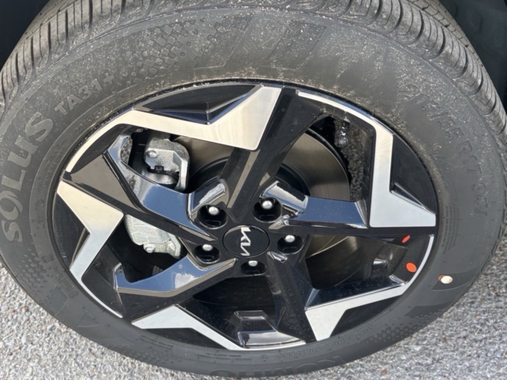 2026 Kia Seltos EX photo 16