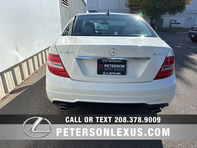 2012 Mercedes Benz C 300 4MATIC photo 4