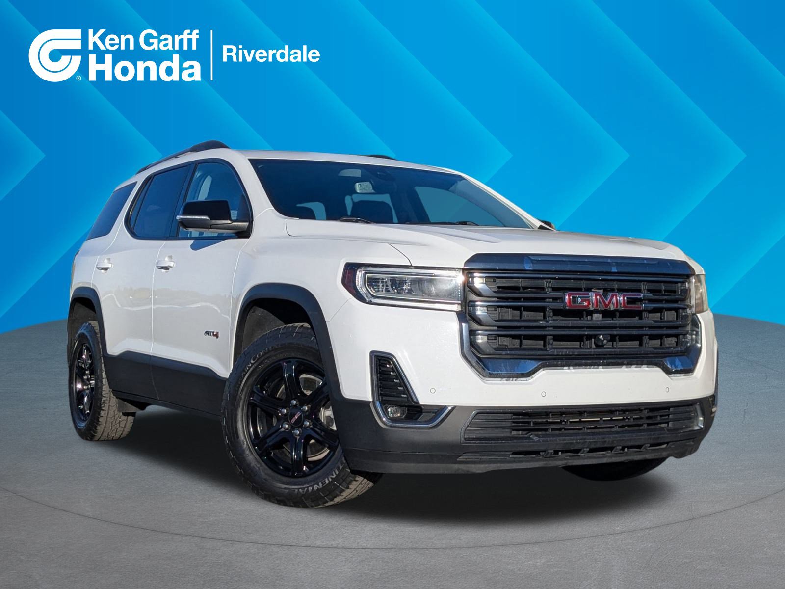 2022 GMC Acadia AT4's photo