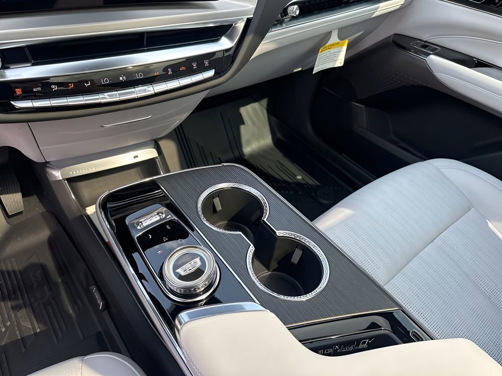 2025 Cadillac Lyriq Sport photo 31