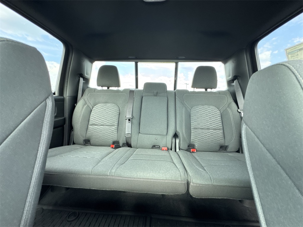 2025 Ram 1500 Tradesman photo 13