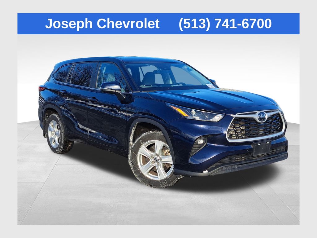 2023 Toyota Highlander LE