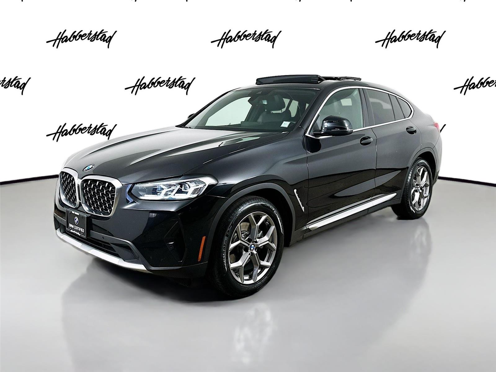 2022 BMW X4 30i's photo