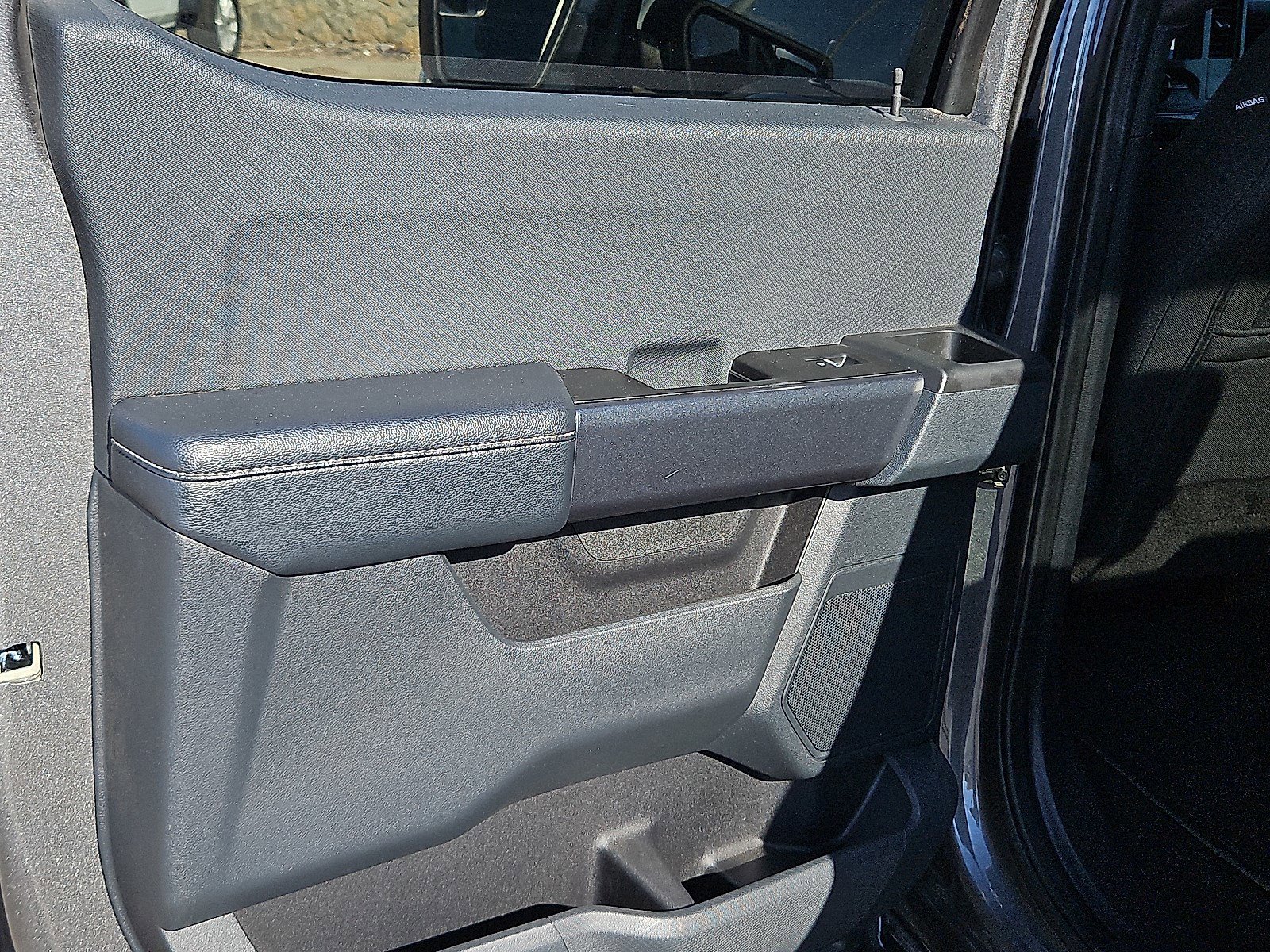 2022 Ford F-150 XL photo 12