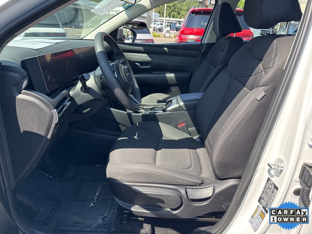 2025 Hyundai Tucson SE photo 16