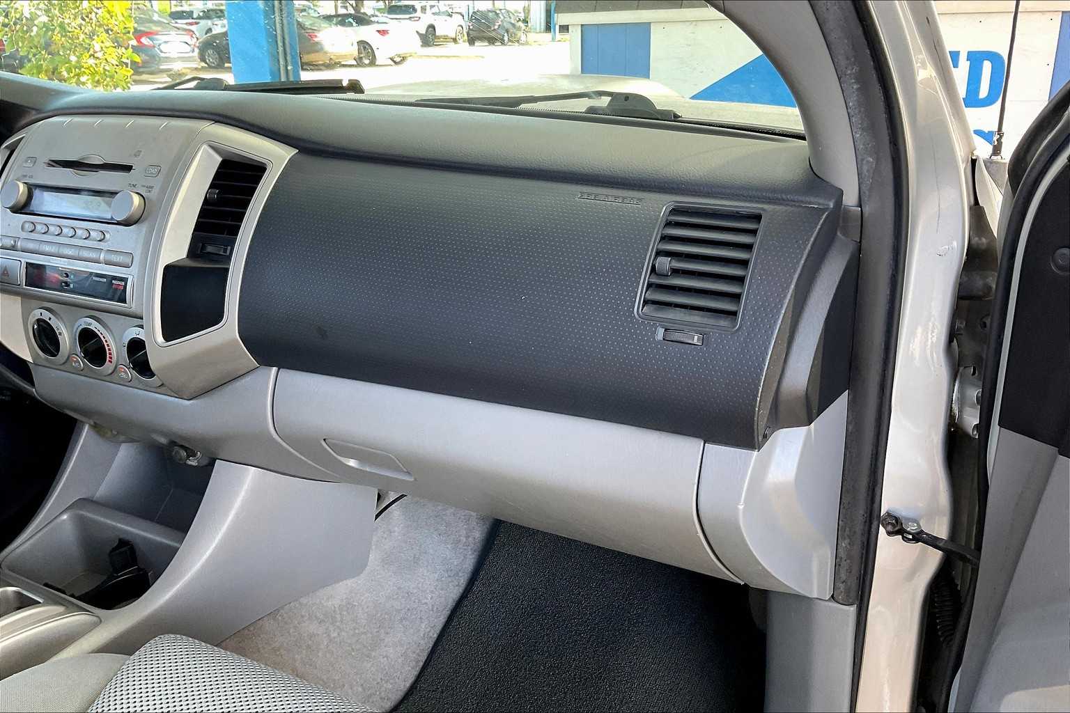 2007 Toyota Tacoma PreRunner photo 18
