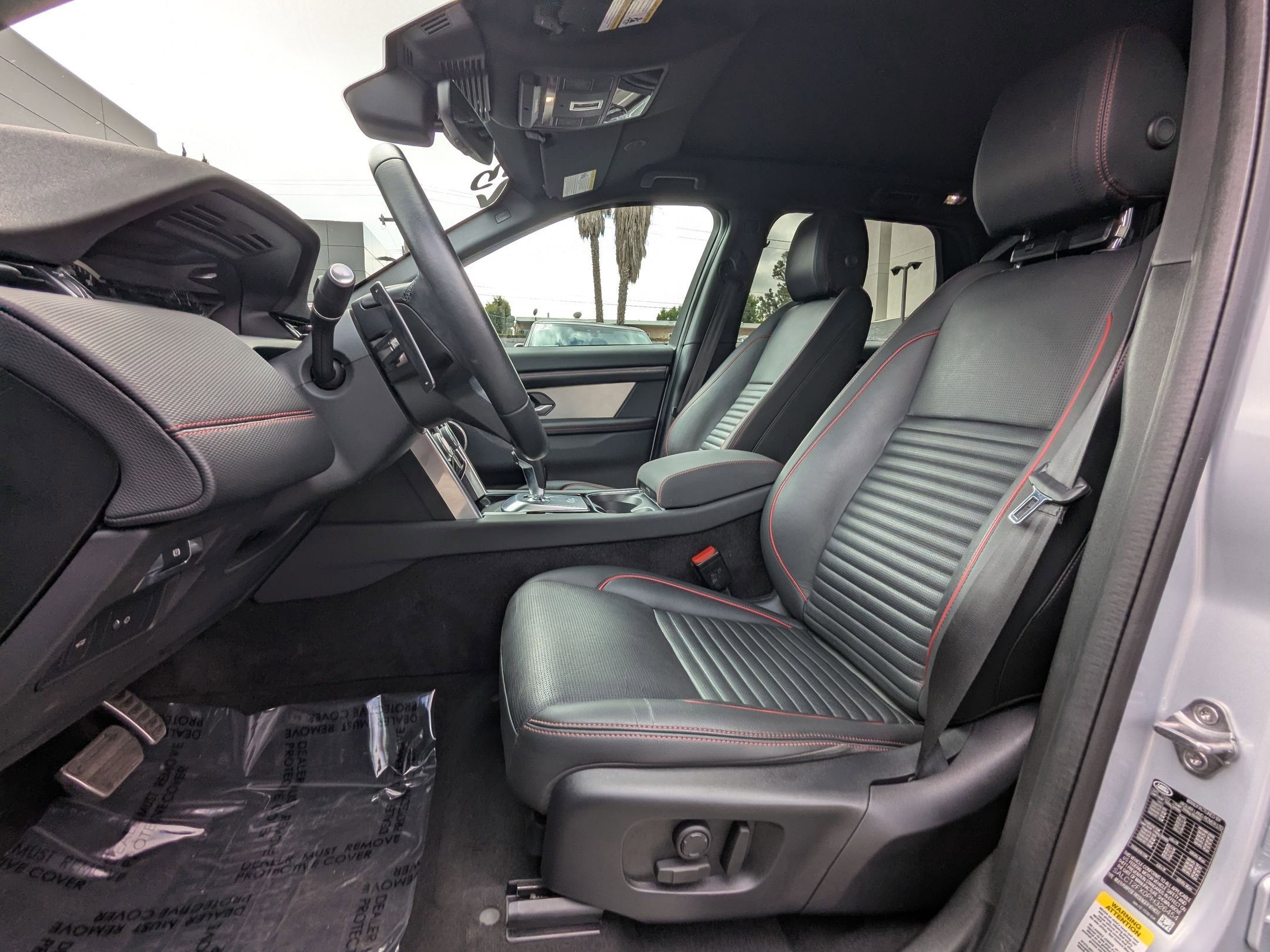 2023 Land Rover Discovery Sport S R-Dynamic photo 15