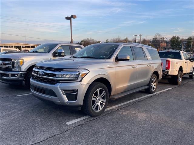 2024 Ford Expedition Limited's photo